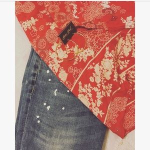 MAX JEANS WITH WHITE PAINT SPLASH!